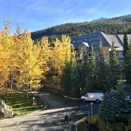 The Best Top Floor Ski-In/Ski-Out At The Aspens Whistler Bagian luar foto