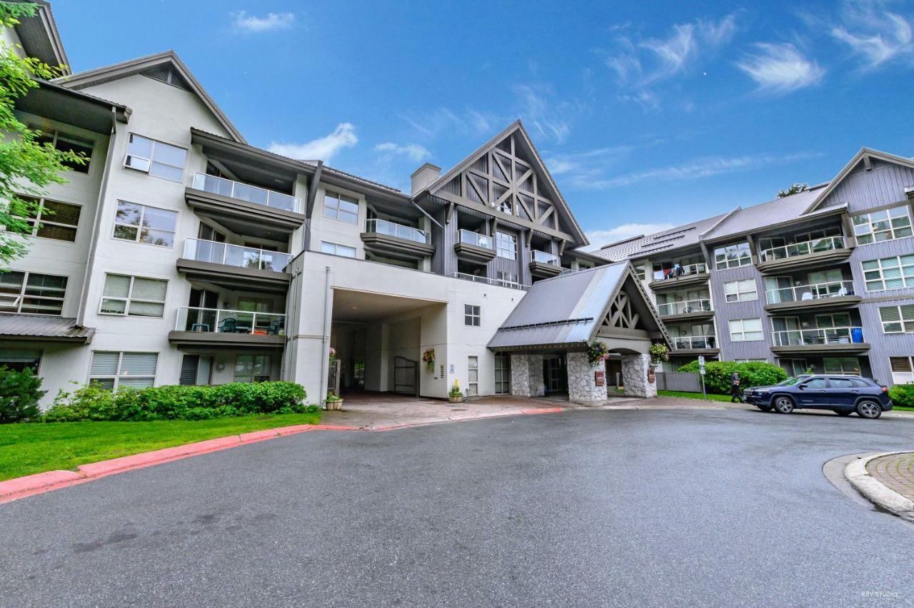 The Best Top Floor Ski-In/Ski-Out At The Aspens Whistler Bagian luar foto