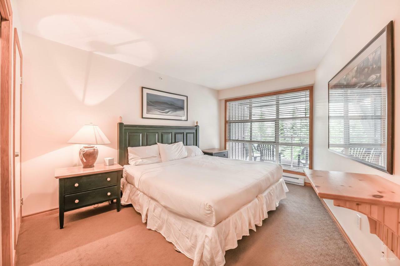 The Best Top Floor Ski-In/Ski-Out At The Aspens Whistler Bagian luar foto
